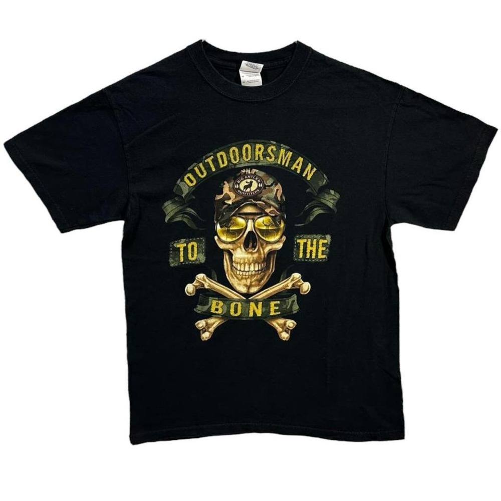 Gildan Outdoorsman To The Bone Camo T-Shirt‎ Black Hunting Skull Unisex